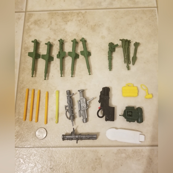 Gi Joe accessories loose lot rocket gun weapon unknown vintage read - Picture 1 of 12